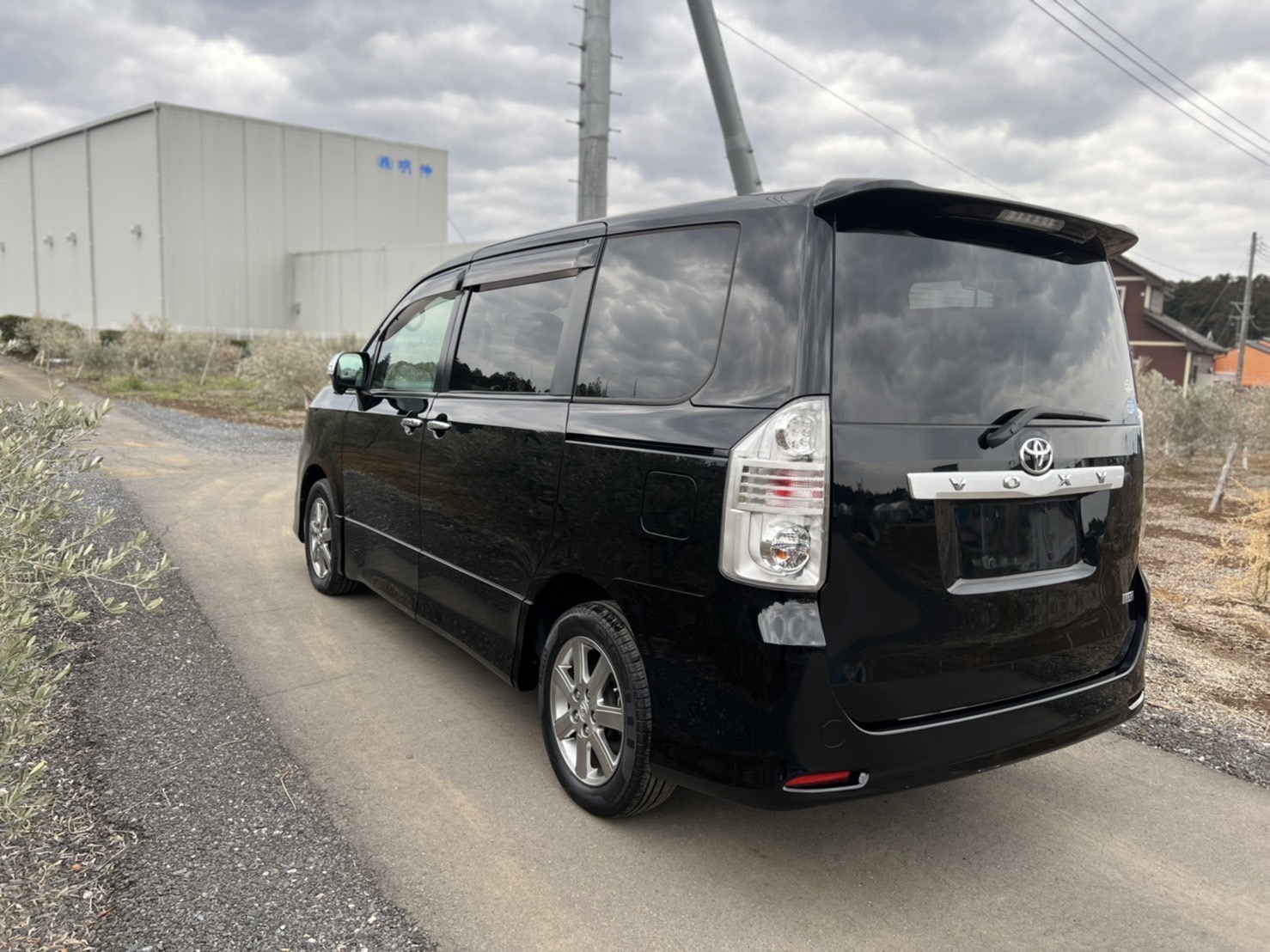 TOYOTA VOXY