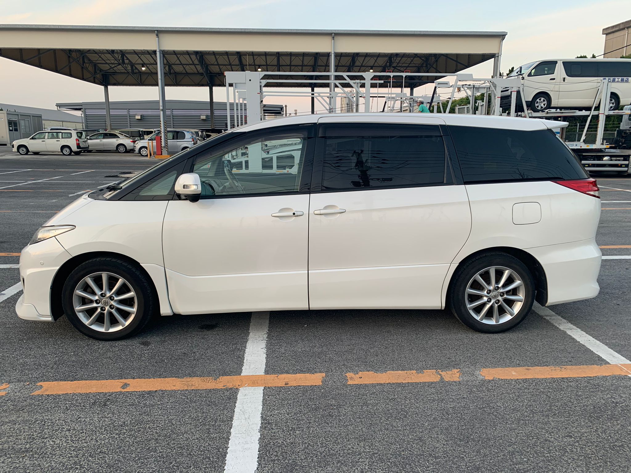 TOYOTA ESTIMA