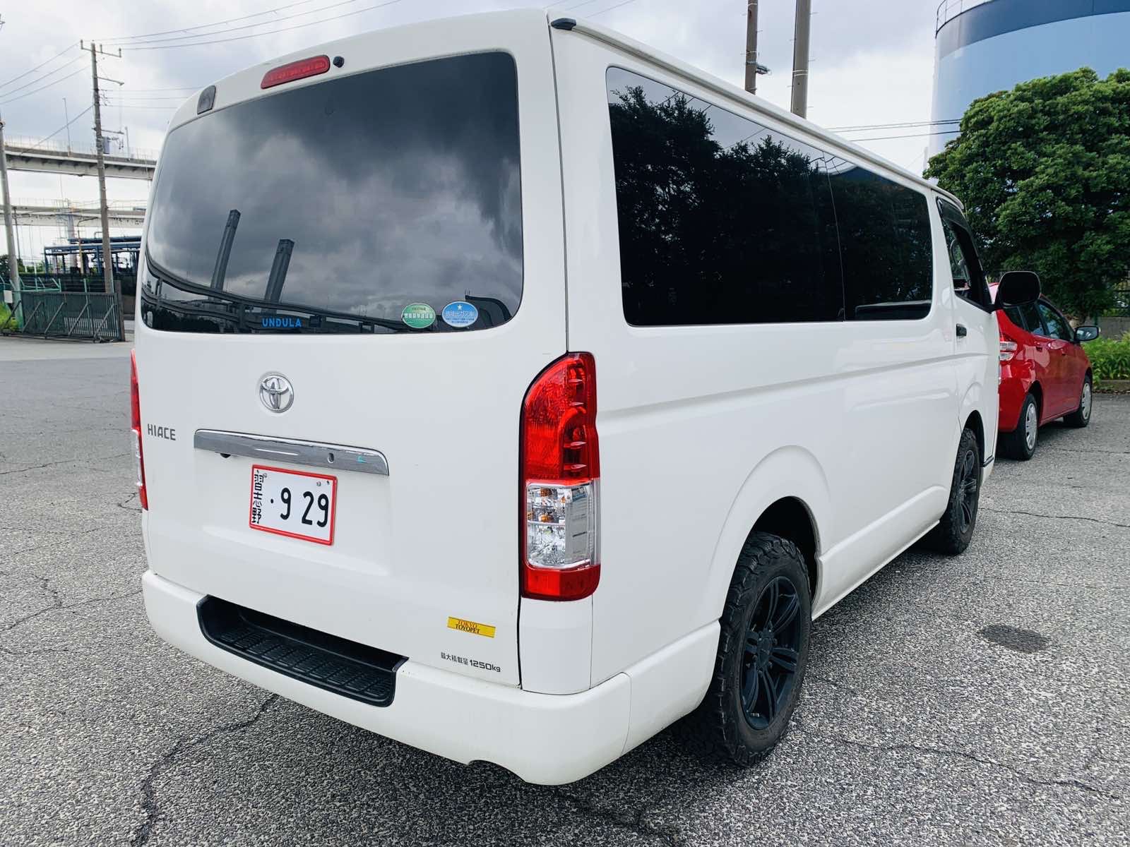 TOYOTA HIACE KDH201V
