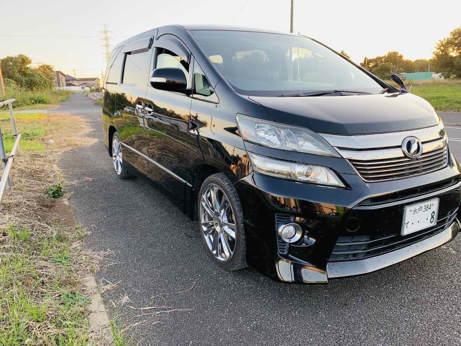 TOYOTA VELLFIRE