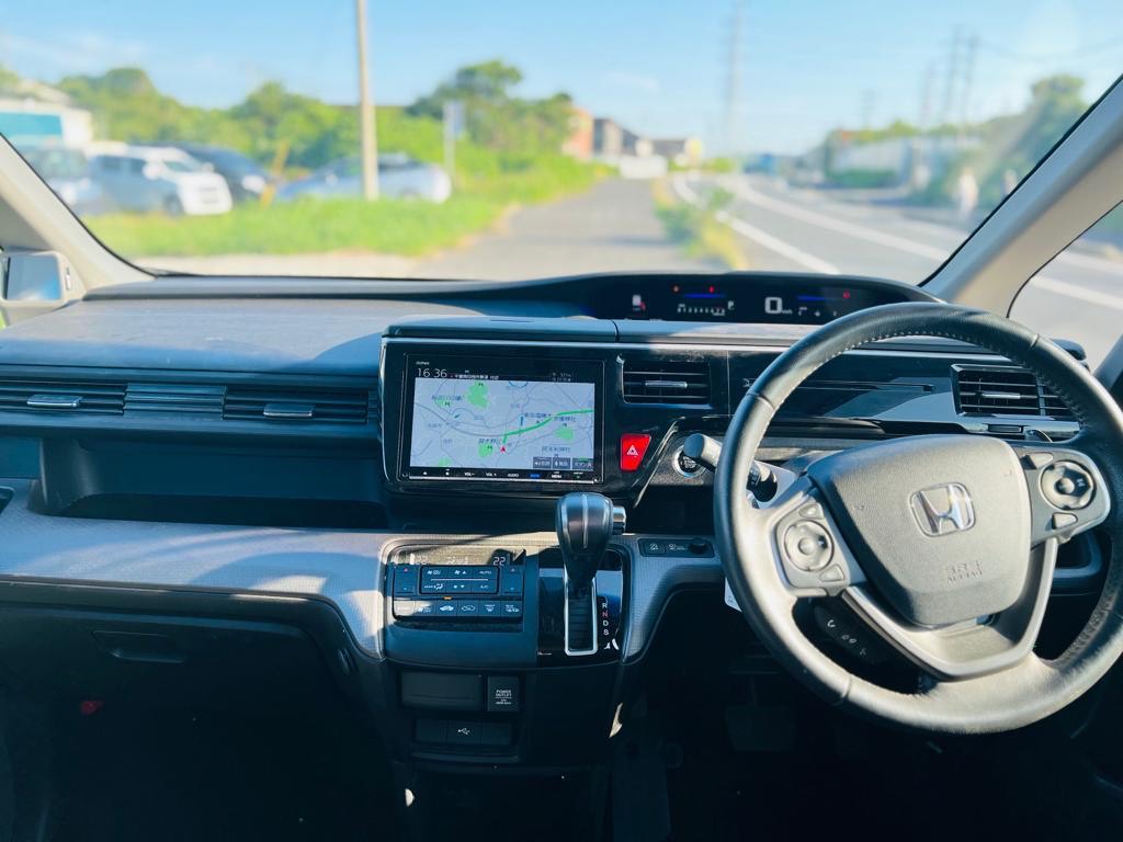 HONDA STEPWAGON SPADA