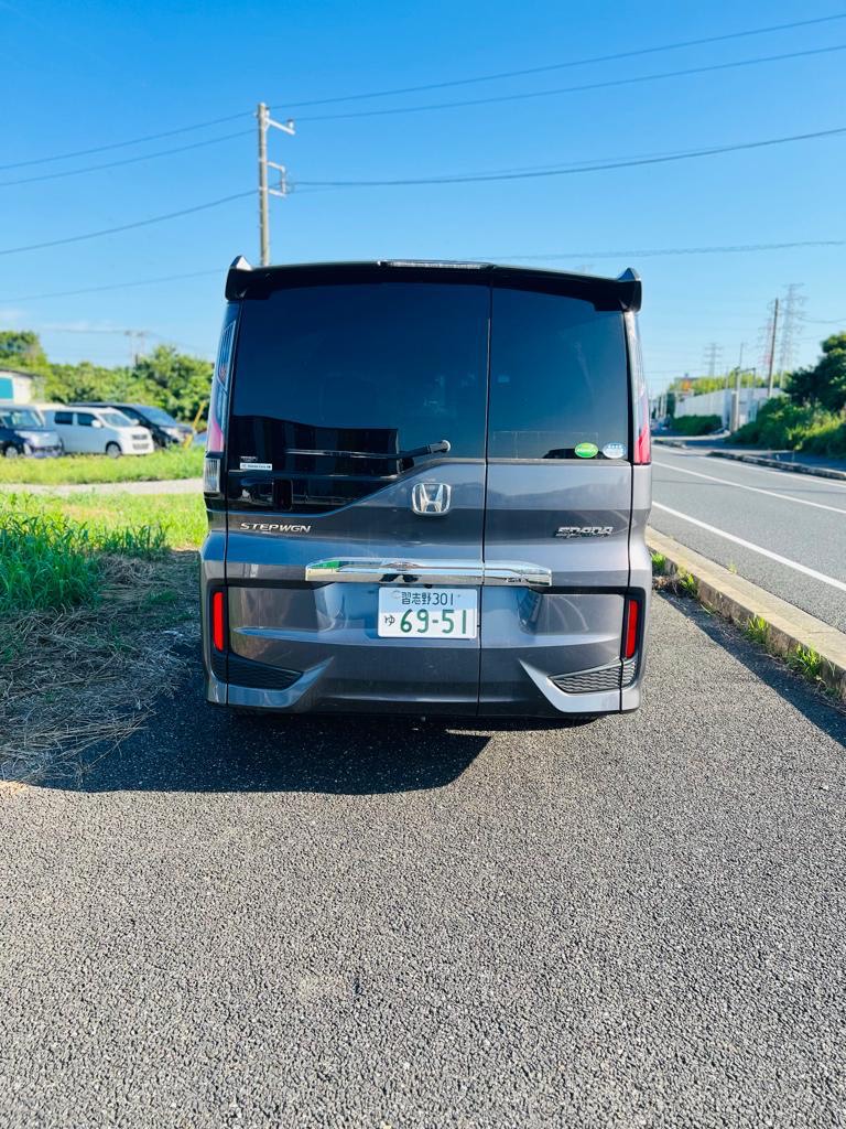 HONDA STEPWAGON SPADA