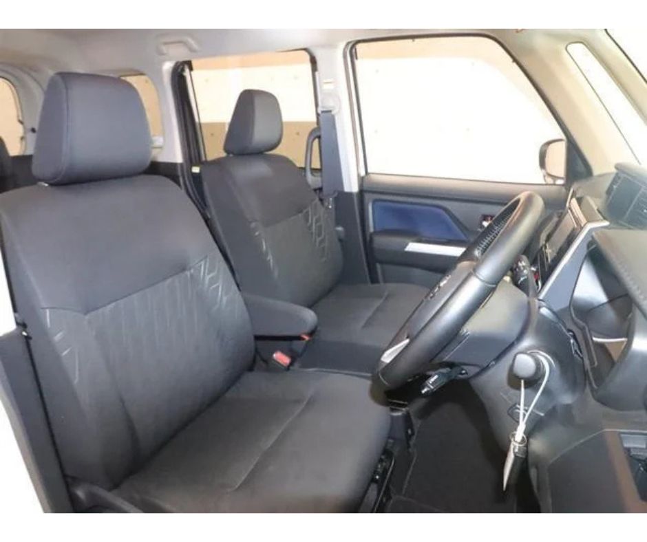 TOYOTA TANK CUSTOM G