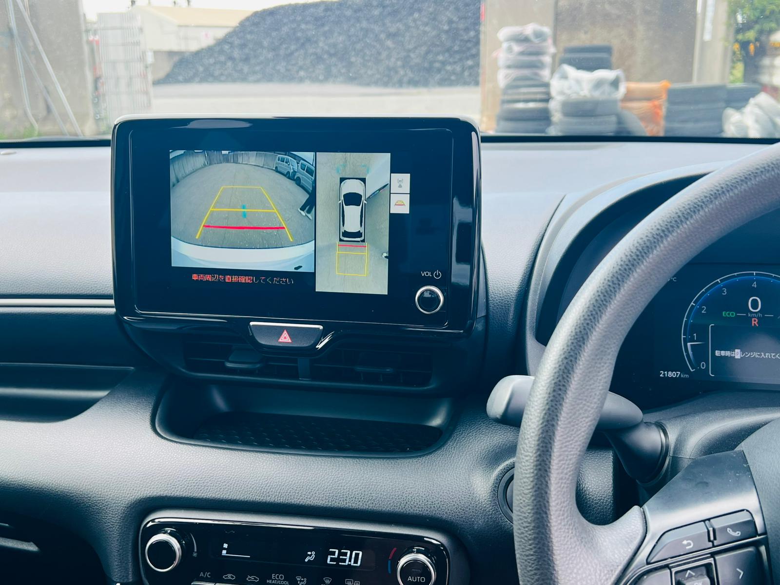 TOYOTA YARIS