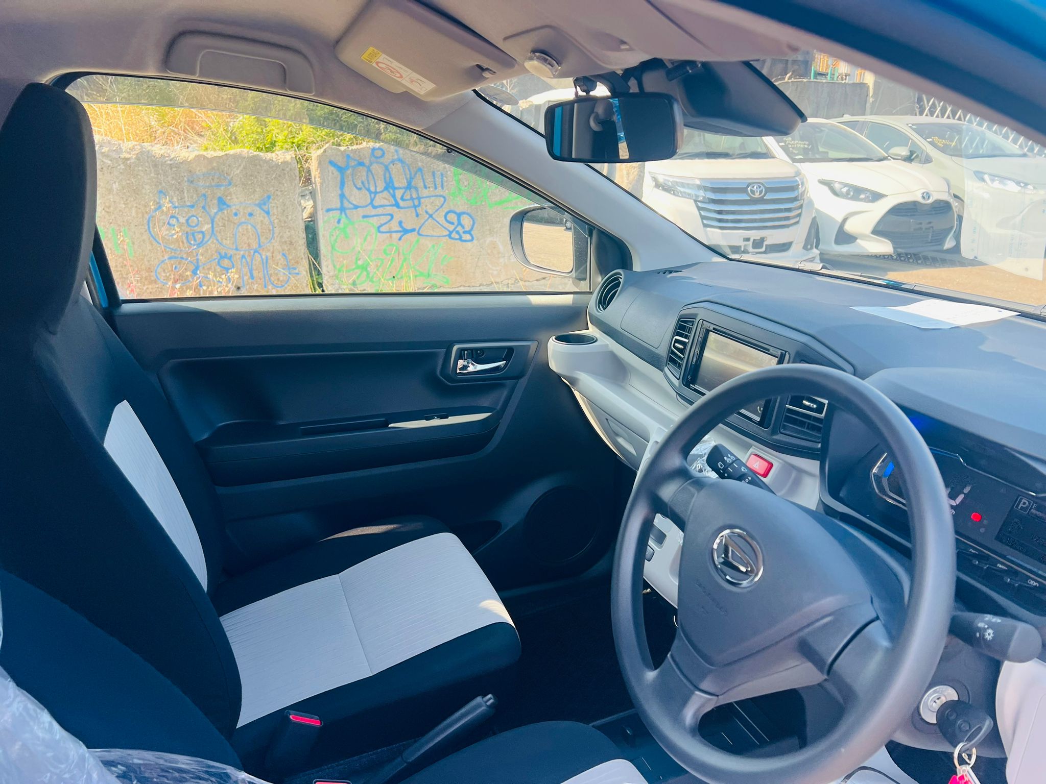 DAIHATSU MIRA ES